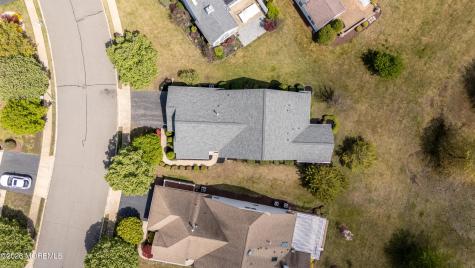 43 Rochford Drive Manchester NJ 08759