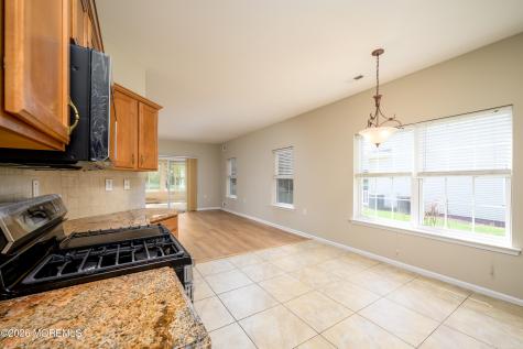 43 Rochford Drive Manchester NJ 08759