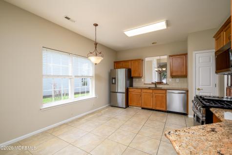 43 Rochford Drive Manchester NJ 08759