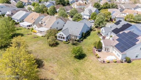 43 Rochford Drive Manchester NJ 08759