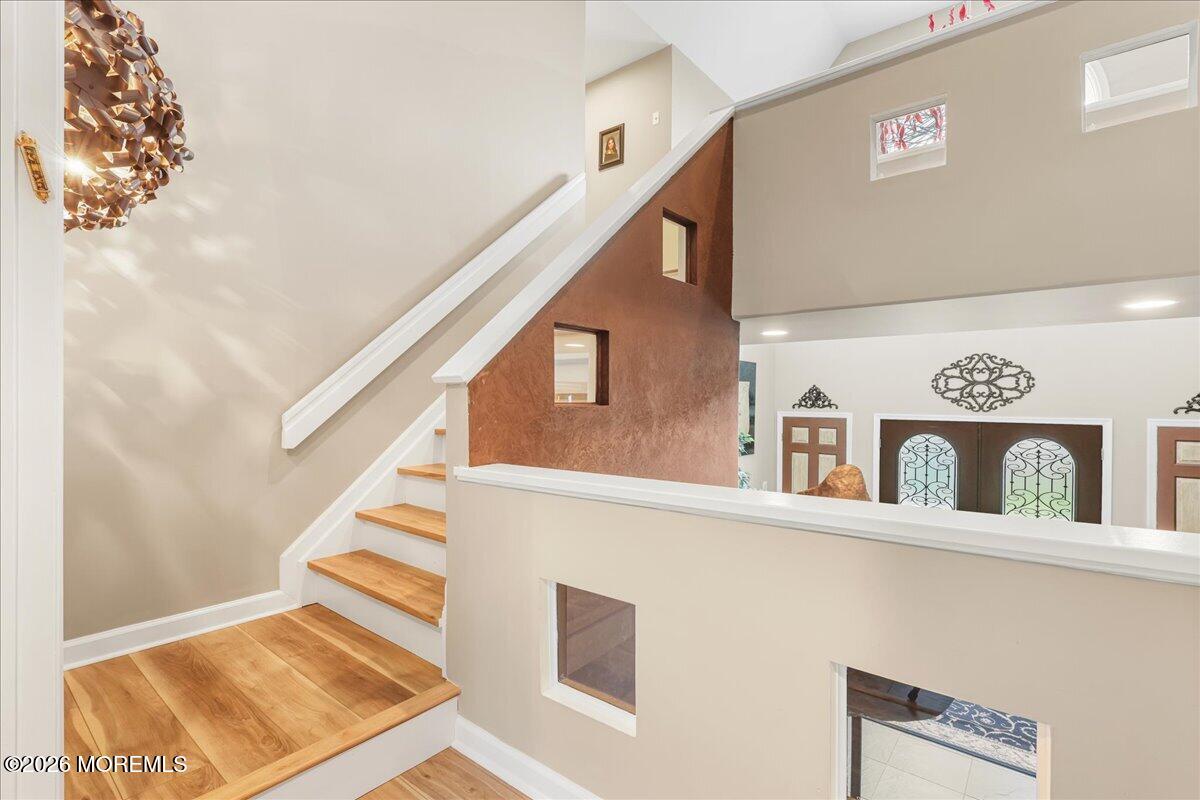 9 Landmark Lane Marlboro NJ 07746