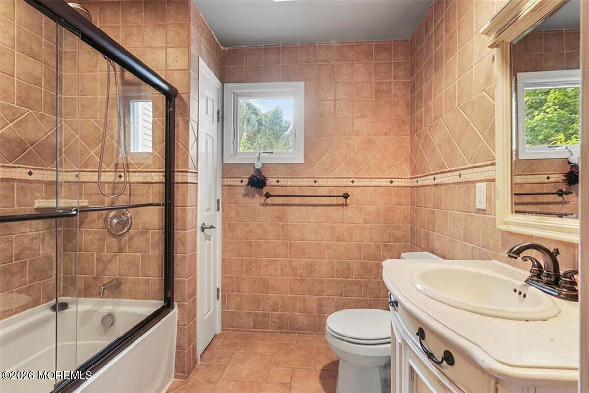 9 Landmark Lane Marlboro NJ 07746