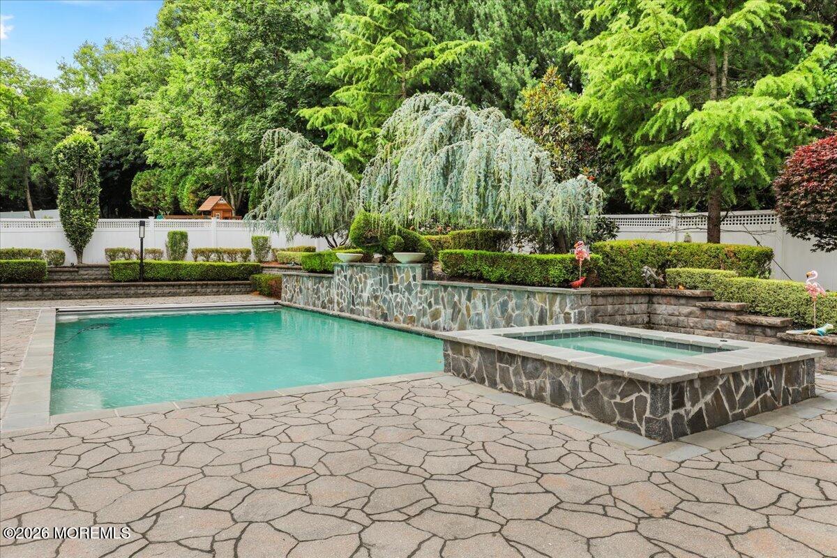 9 Landmark Lane Marlboro NJ 07746