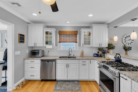 177 Navesink River Road Red Bank NJ 07701