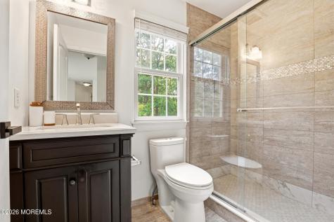 4 Suter Court Jackson NJ 08527
