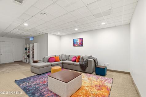 4 Suter Court Jackson NJ 08527