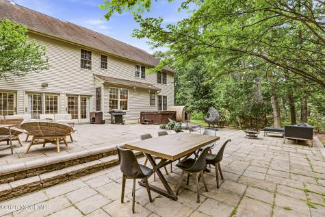 4 Suter Court Jackson NJ 08527