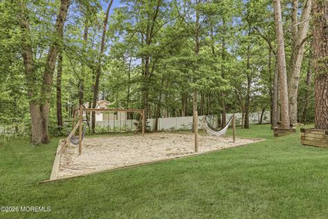 4 Suter Court Jackson NJ 08527