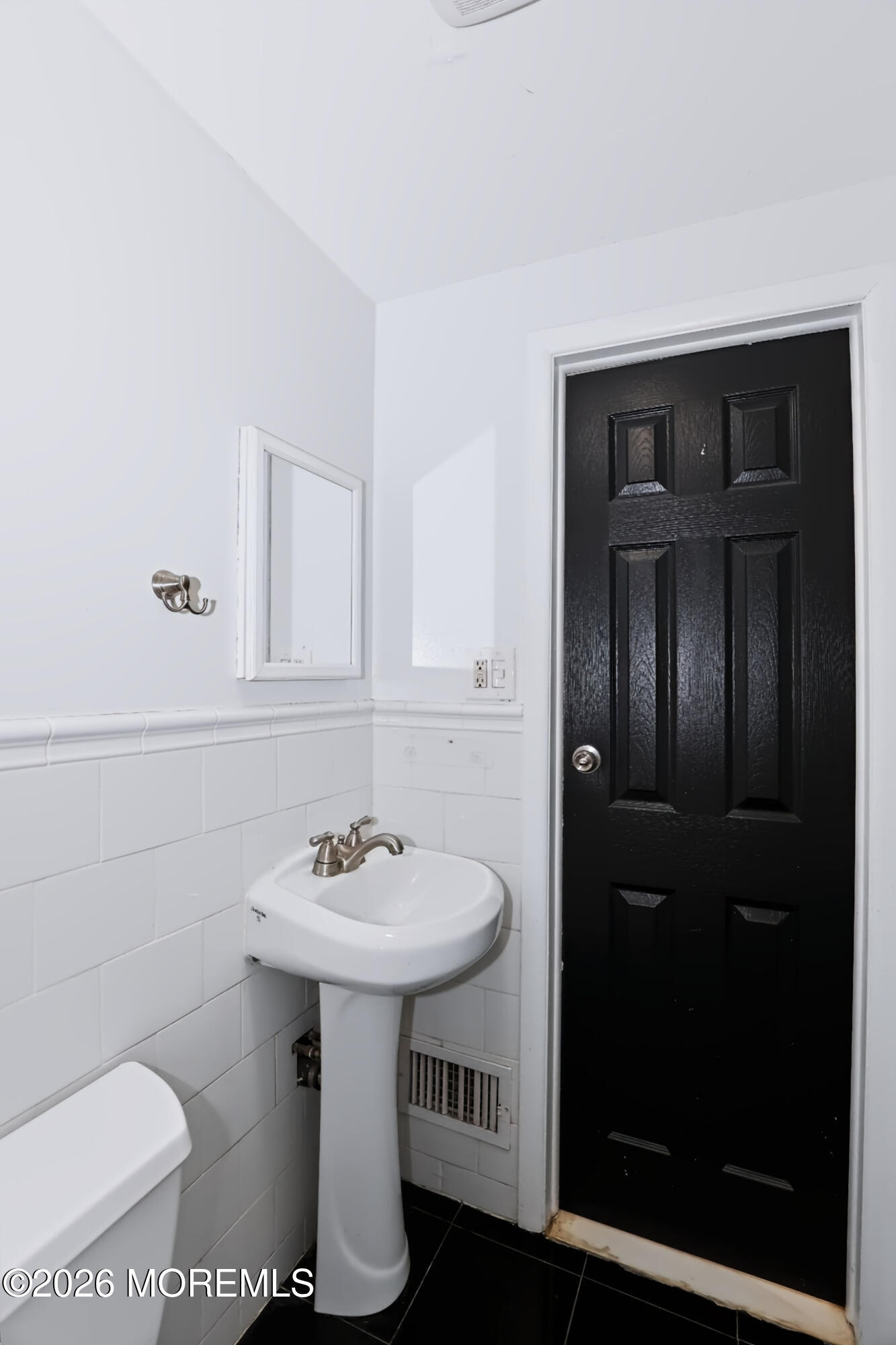 33 Alan Terrace Howell NJ 07731