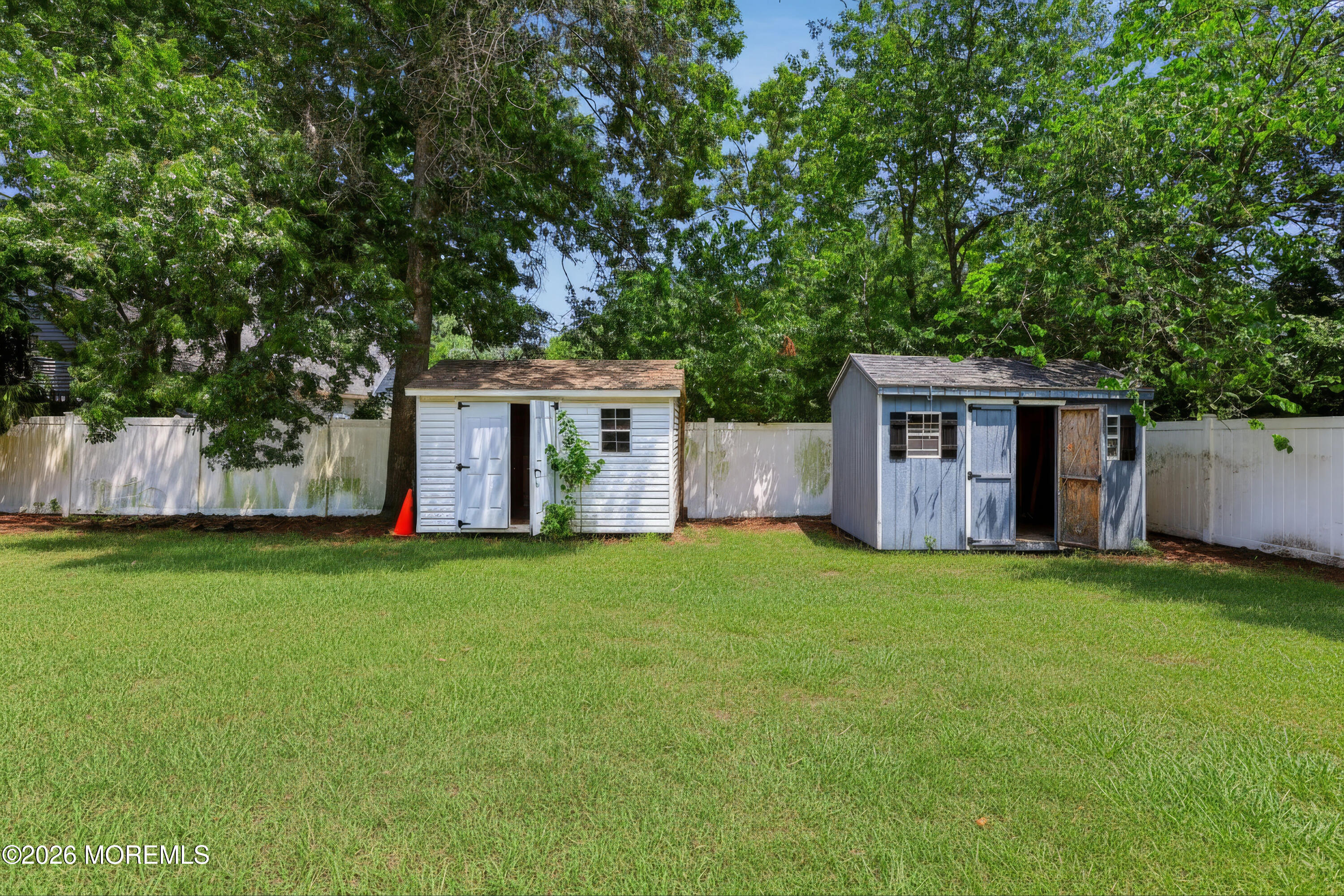 33 Alan Terrace Howell NJ 07731