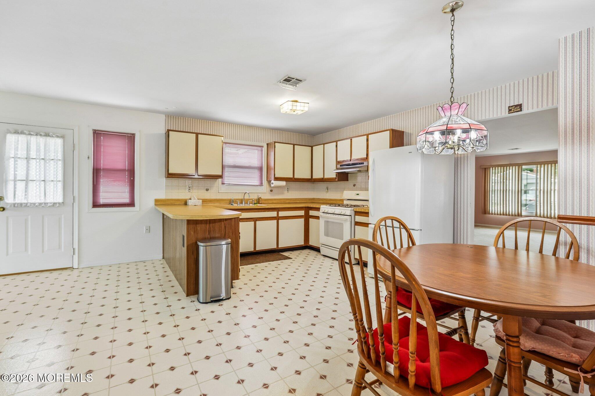 28 W Kinkora Court W Toms River NJ 08757