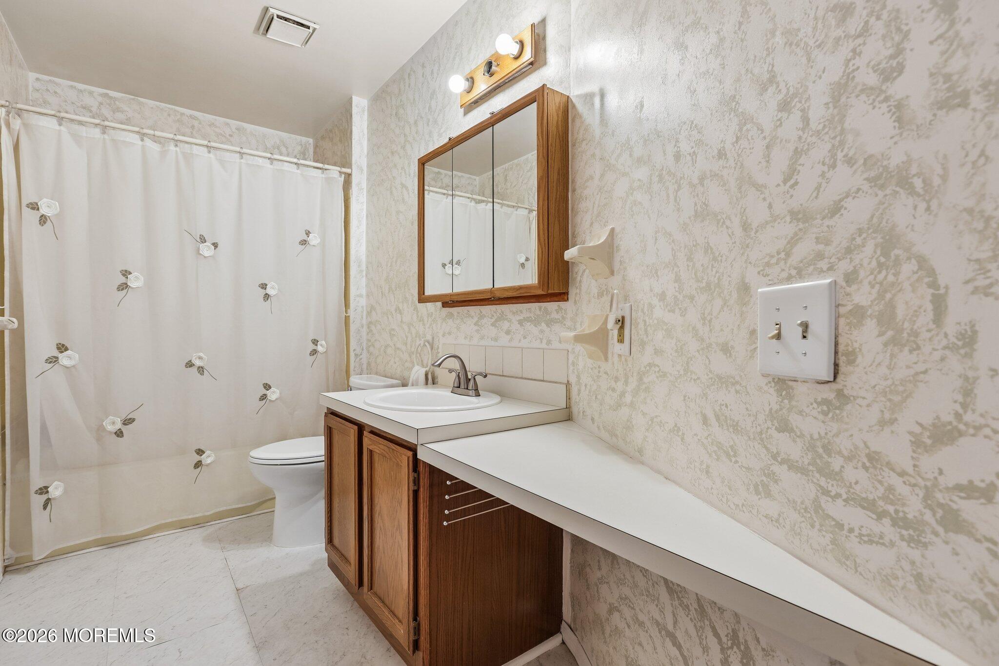 28 W Kinkora Court W Toms River NJ 08757