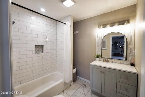 28 Duchess Avenue Middletown NJ 07748