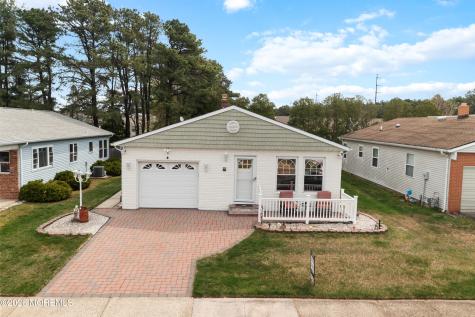 20 Camrose Street Toms River NJ 08757