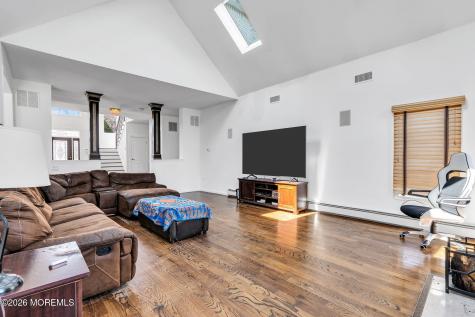 10 Ivy Lane Manalapan NJ 07726