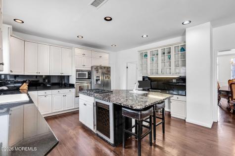 10 Ivy Lane Manalapan NJ 07726