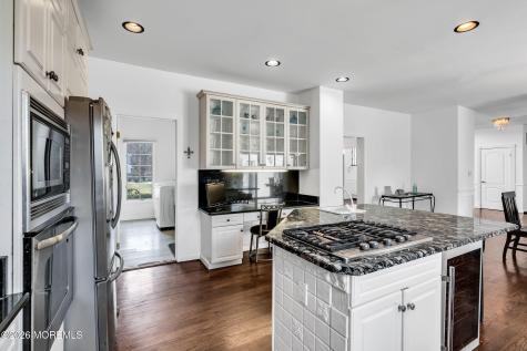10 Ivy Lane Manalapan NJ 07726