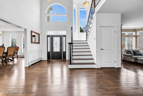 10 Ivy Lane Manalapan NJ 07726