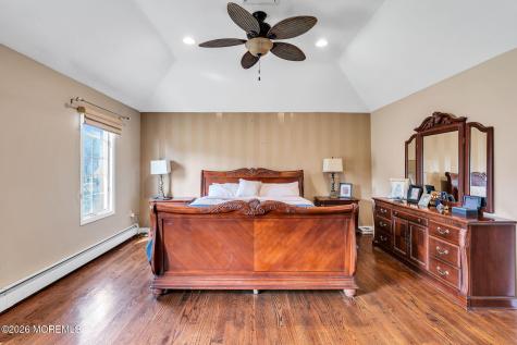 10 Ivy Lane Manalapan NJ 07726