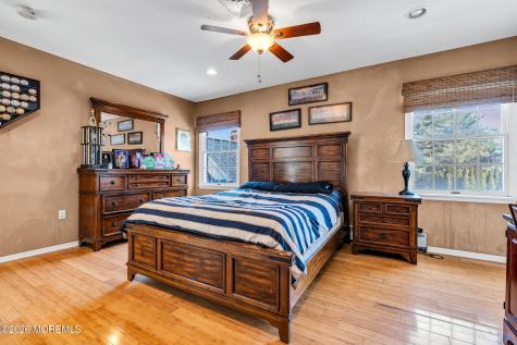 10 Ivy Lane Manalapan NJ 07726