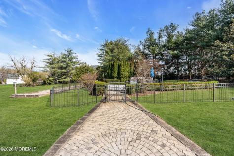 10 Ivy Lane Manalapan NJ 07726