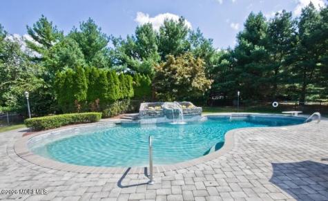 10 Ivy Lane Manalapan NJ 07726
