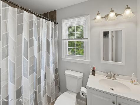25 Orchard Court Howell NJ 07731