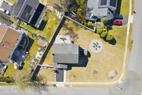 25 Orchard Court Howell NJ 07731