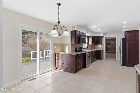 7 Shire Way Middletown NJ 07748