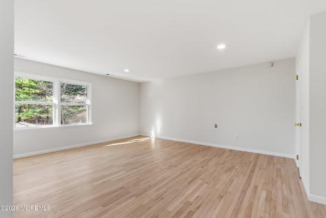 7 Shire Way Middletown NJ 07748