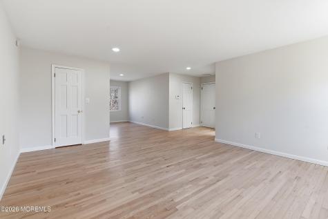 7 Shire Way Middletown NJ 07748
