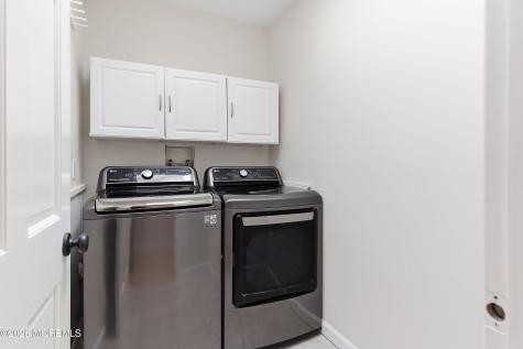 7 Shire Way Middletown NJ 07748