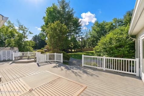 7 Shire Way Middletown NJ 07748