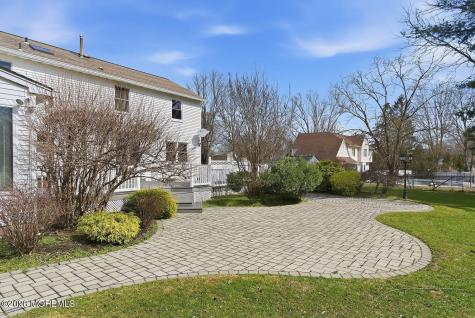 7 Shire Way Middletown NJ 07748