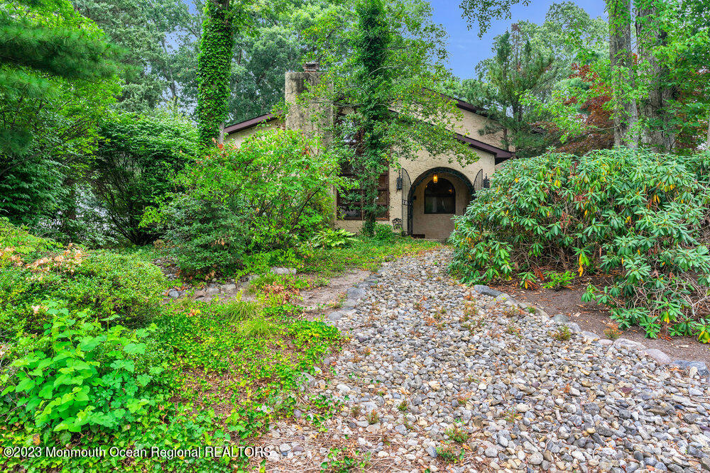 517 Hemlock Hill Drive Toms River NJ 08753