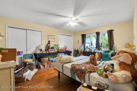 517 Hemlock Hill Drive Toms River NJ 08753