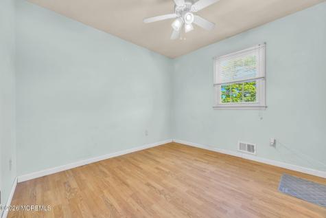 62 Warren Place Middletown NJ 07748