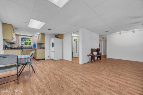 62 Warren Place Middletown NJ 07748