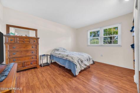 62 Warren Place Middletown NJ 07748