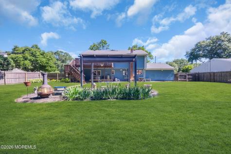 62 Warren Place Middletown NJ 07748