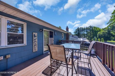 62 Warren Place Middletown NJ 07748