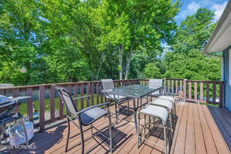 62 Warren Place Middletown NJ 07748