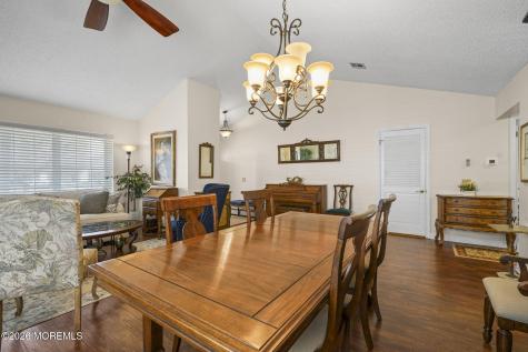 14 Kendal Drive Toms River NJ 08757
