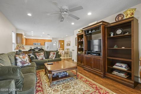 14 Kendal Drive Toms River NJ 08757