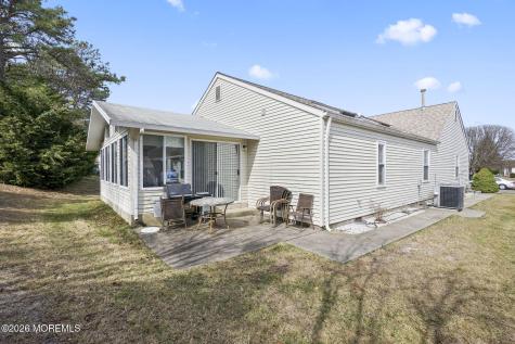 14 Kendal Drive Toms River NJ 08757