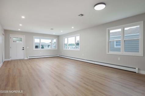 127 San Carlos Street Toms River NJ 08757