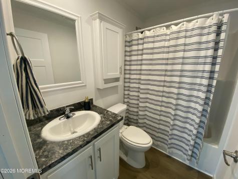 18 Maple Tree Court Manahawkin NJ 08050