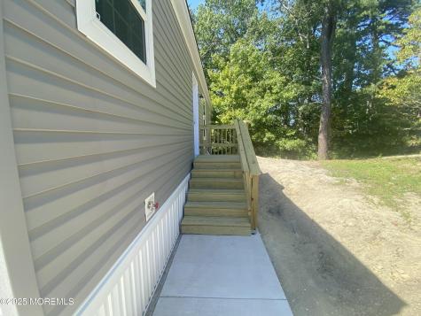 18 Maple Tree Court Manahawkin NJ 08050
