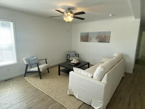 18 Maple Tree Court Manahawkin NJ 08050