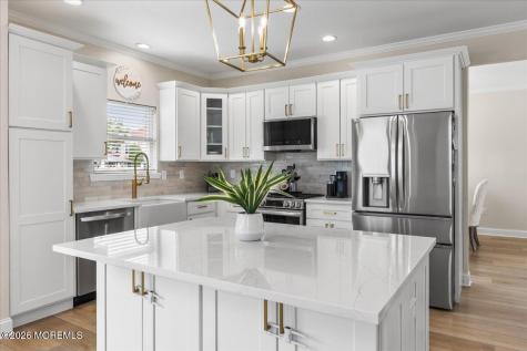 2 Devonshire Drive Hazlet NJ 07730